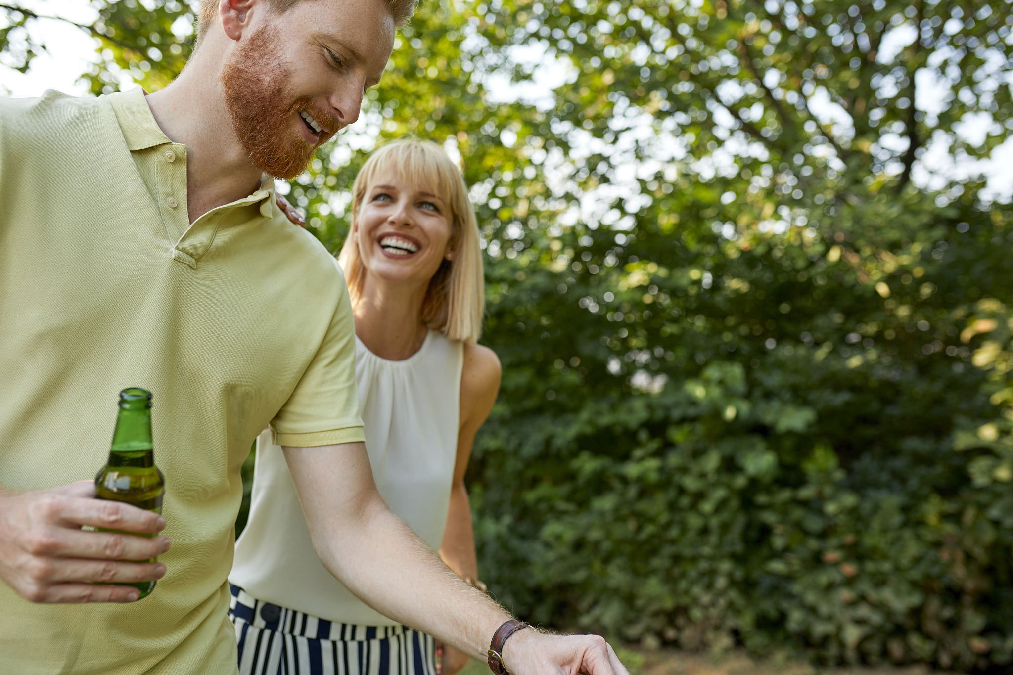 我和董泽文、索珈顺一起去买了奶茶和爆米花看了《流浪地球2》几个人讨论了一番还一起吃了烧烤500字