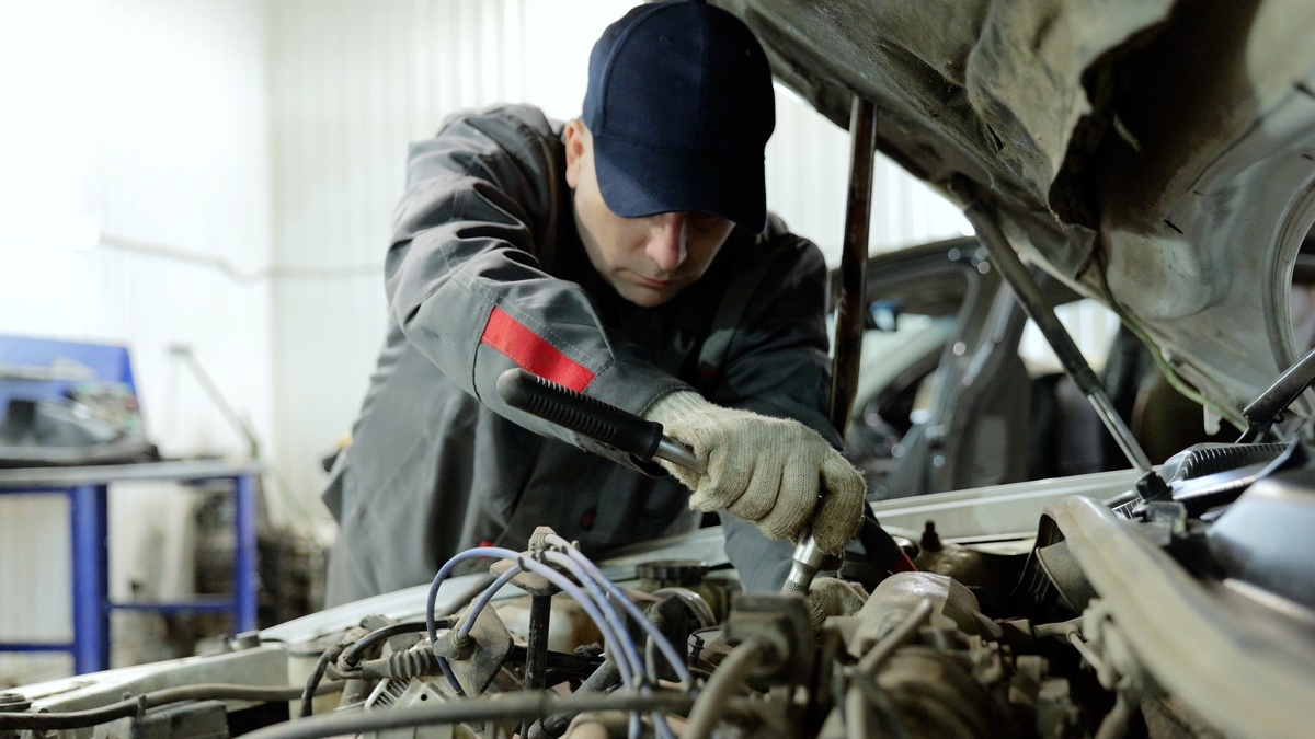 2022年贵阳汽车工业技术学校汽车运用与维修专业招生