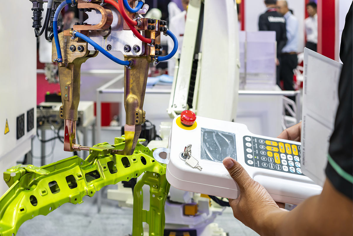 加工中心如何进行调用程序新建程序删除程序输入和编辑程序等操作