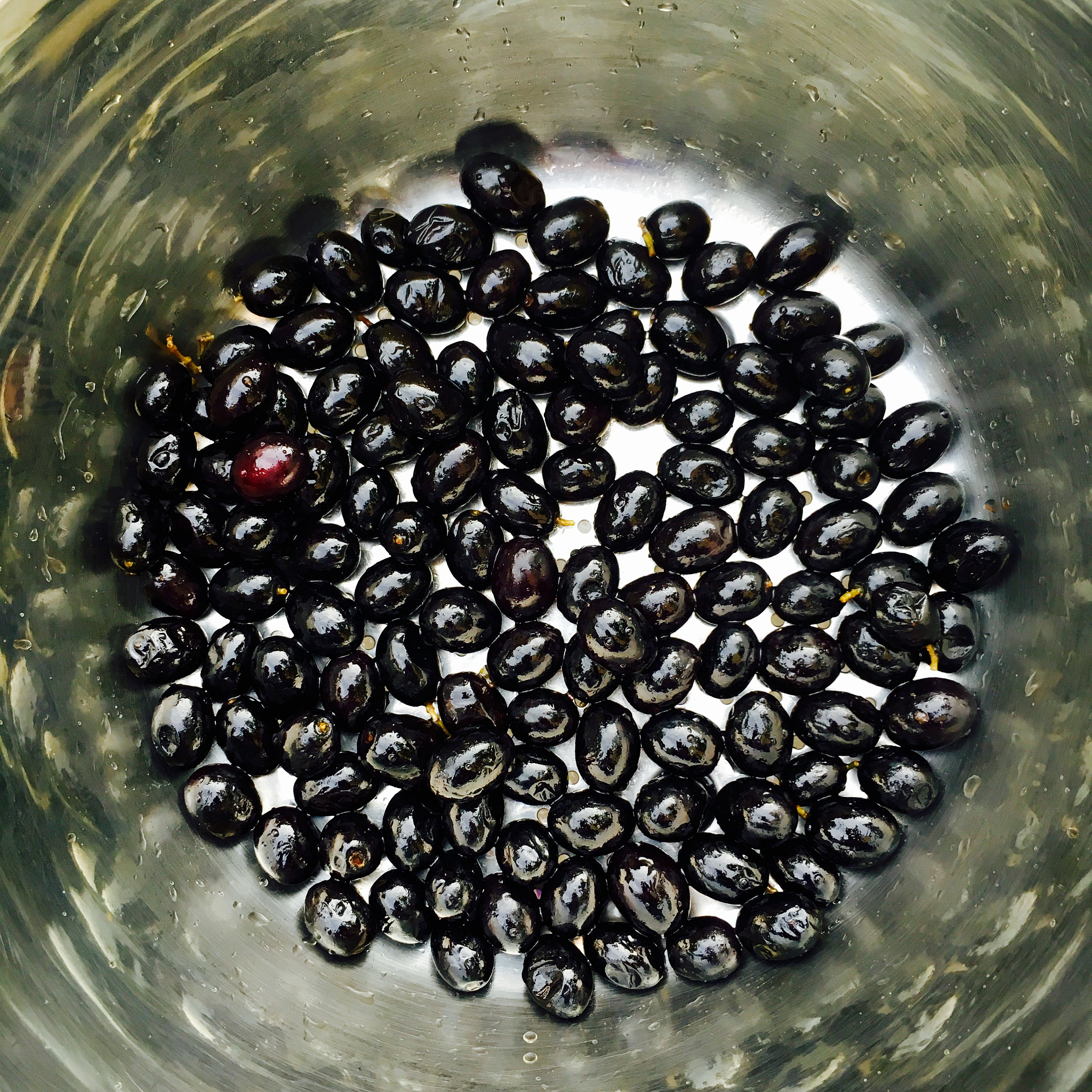 荔枝核煮水需要敲碎吗