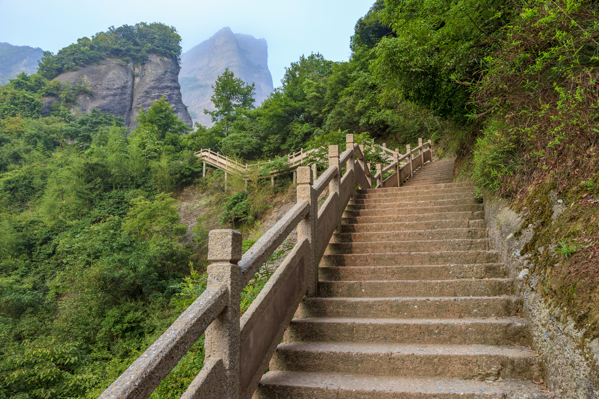 资兴市：湖南省历史文化与自然风光旅游胜地
