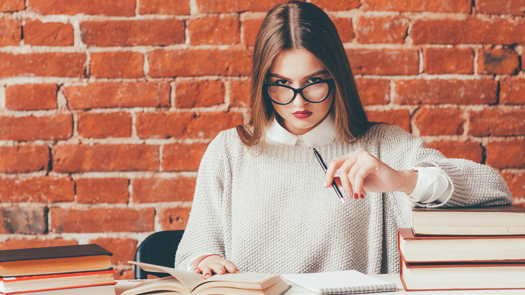 双因素理论助力高校教师管理：激发动机，提升效能