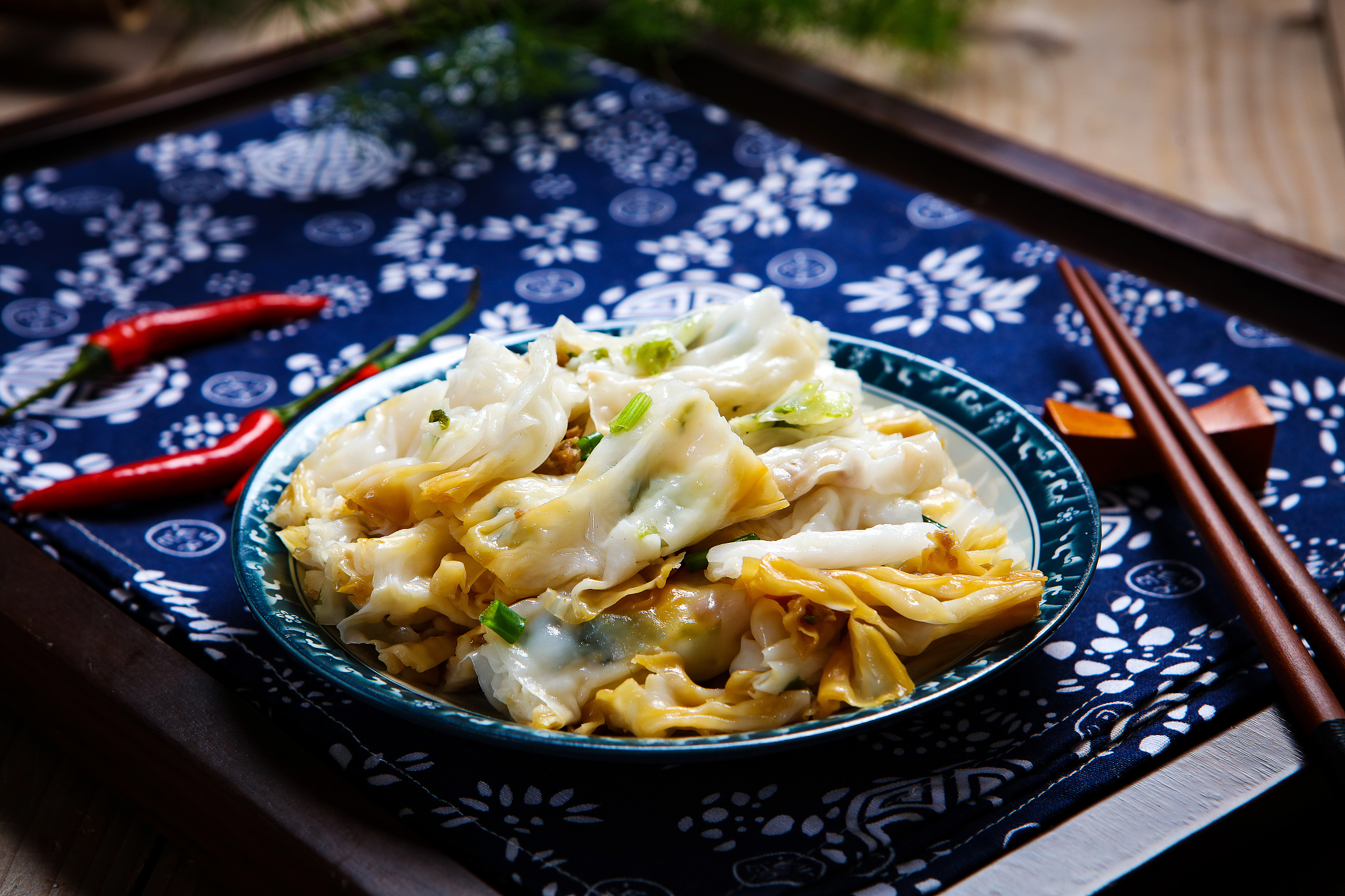 肠粉 vs 麻婆豆腐：哪个更辣？