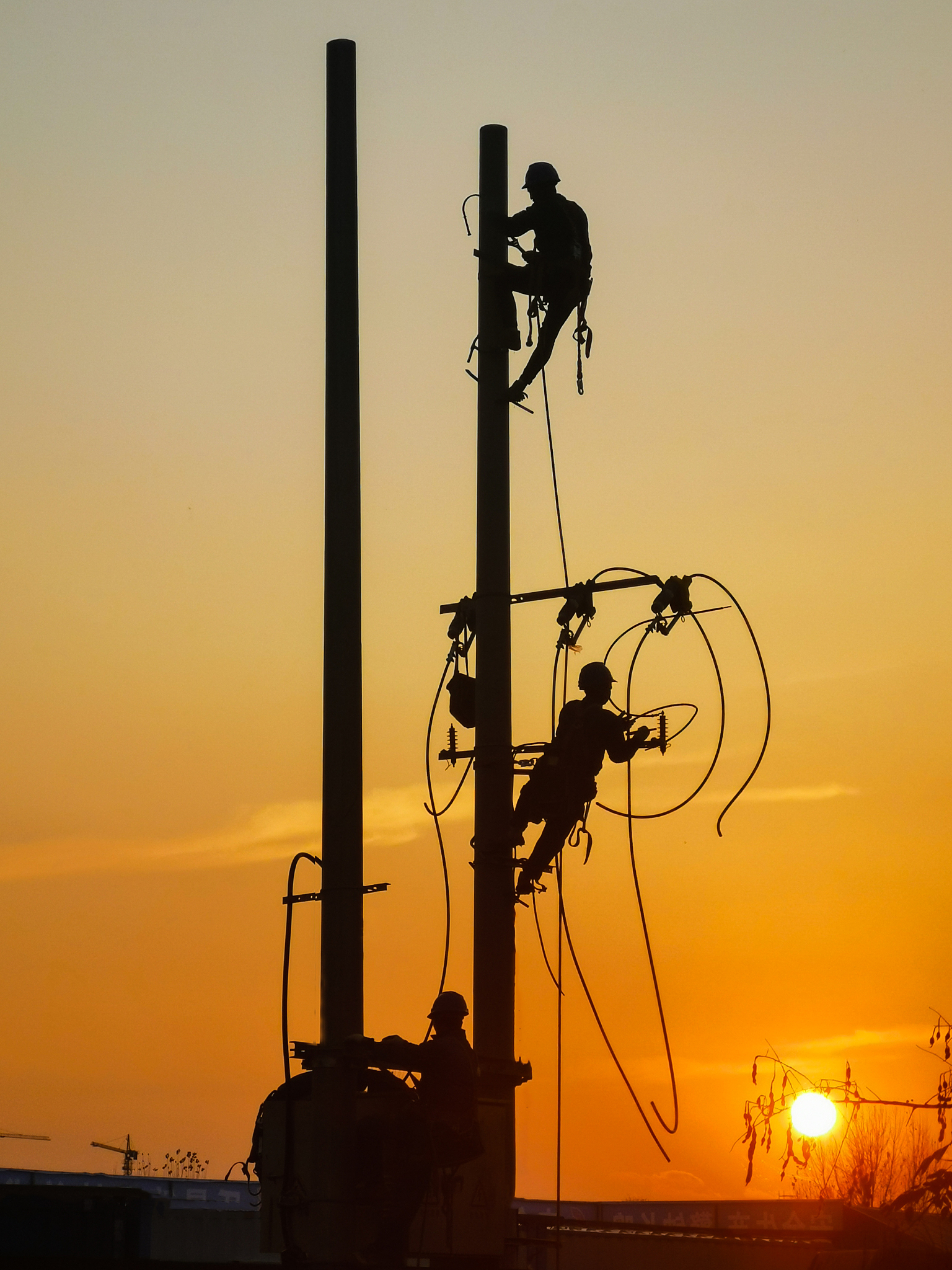 文章内容是四川起重设备安装工程资质增项内容生动
