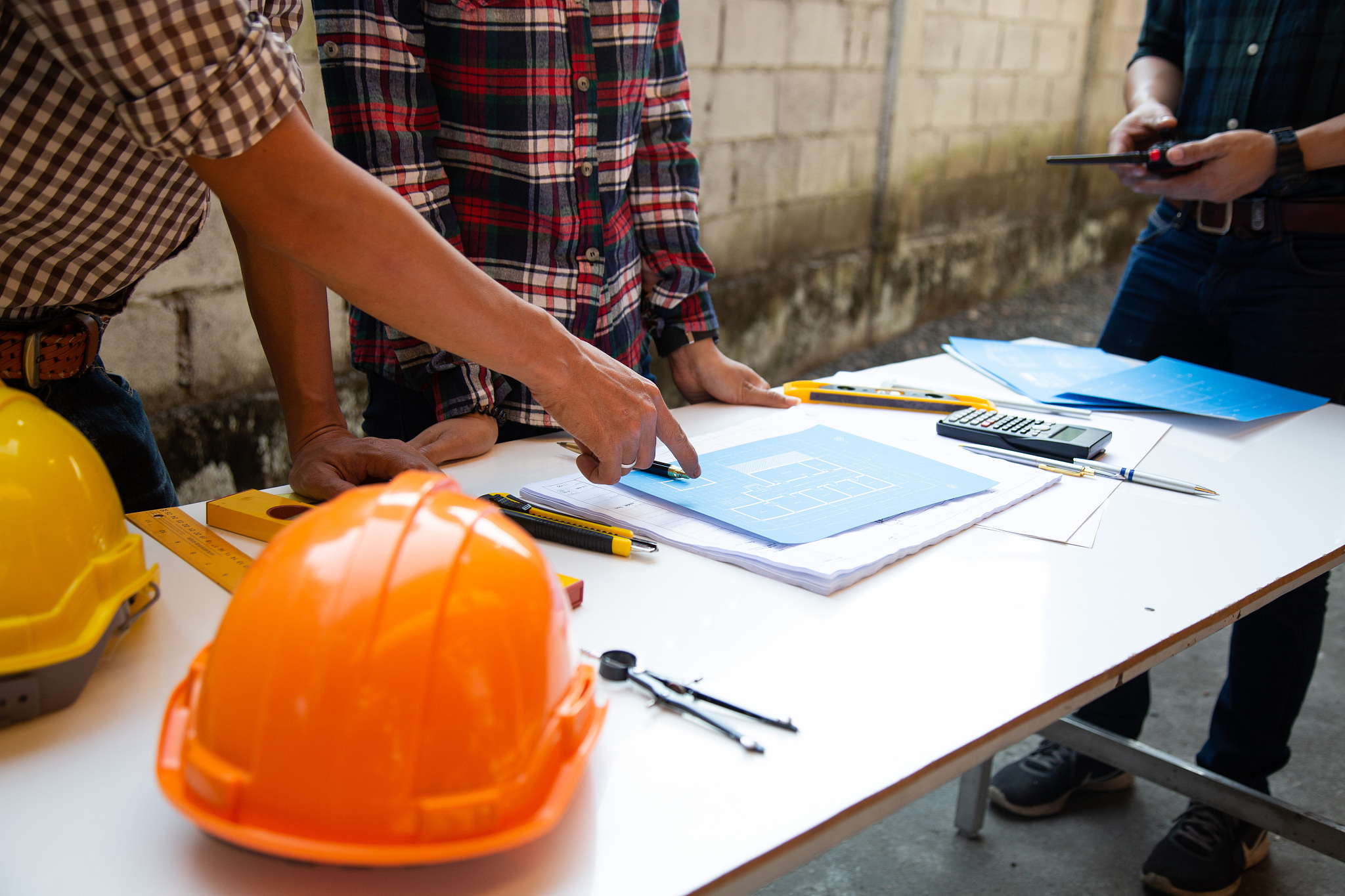 帮我写一份soc设计工程师的年中自我总结