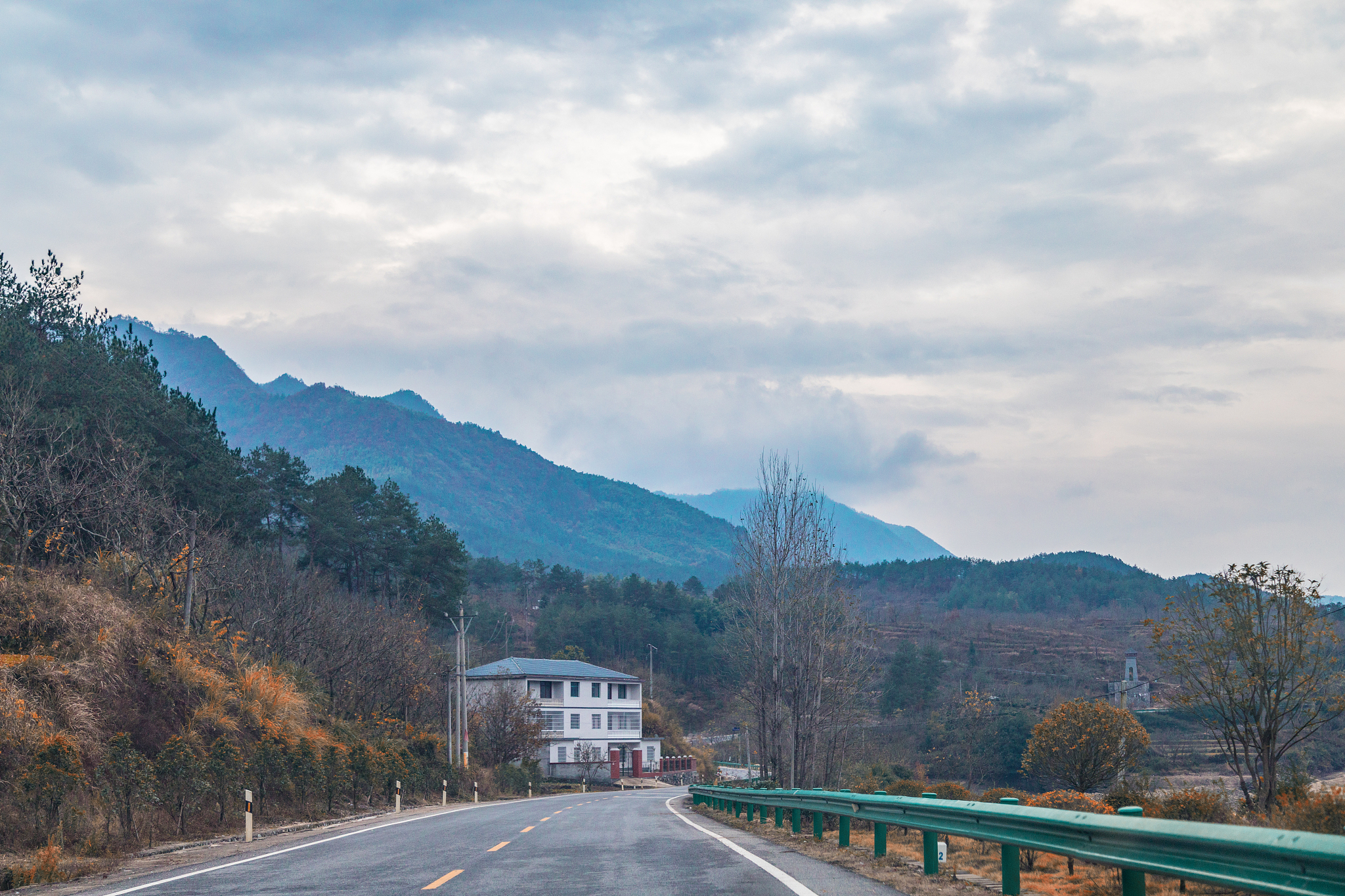 从武汉去神农架下谷坪怎样出行更方便
