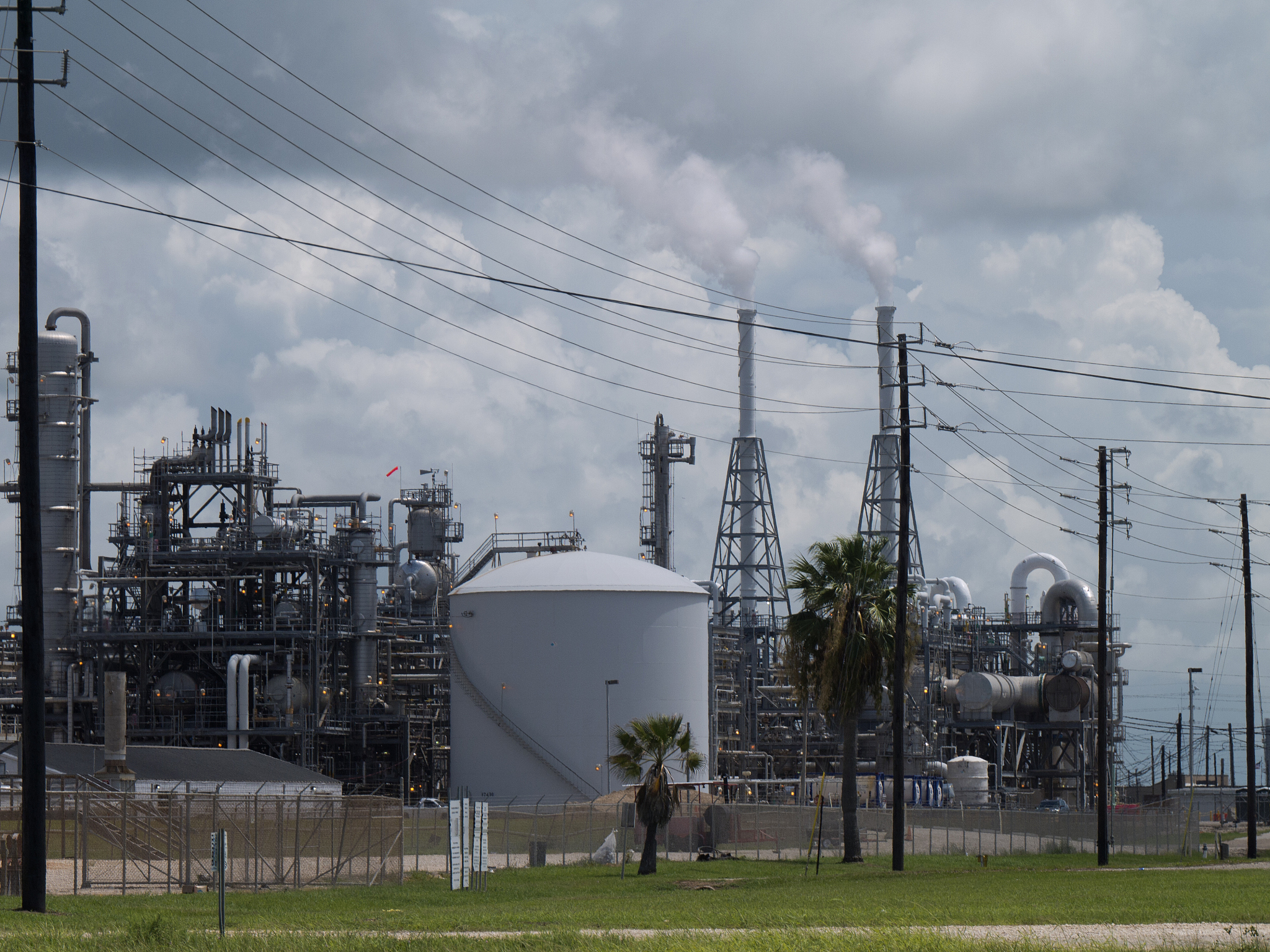 南充石油化工职业学校铁道运输服务专业好就业吗