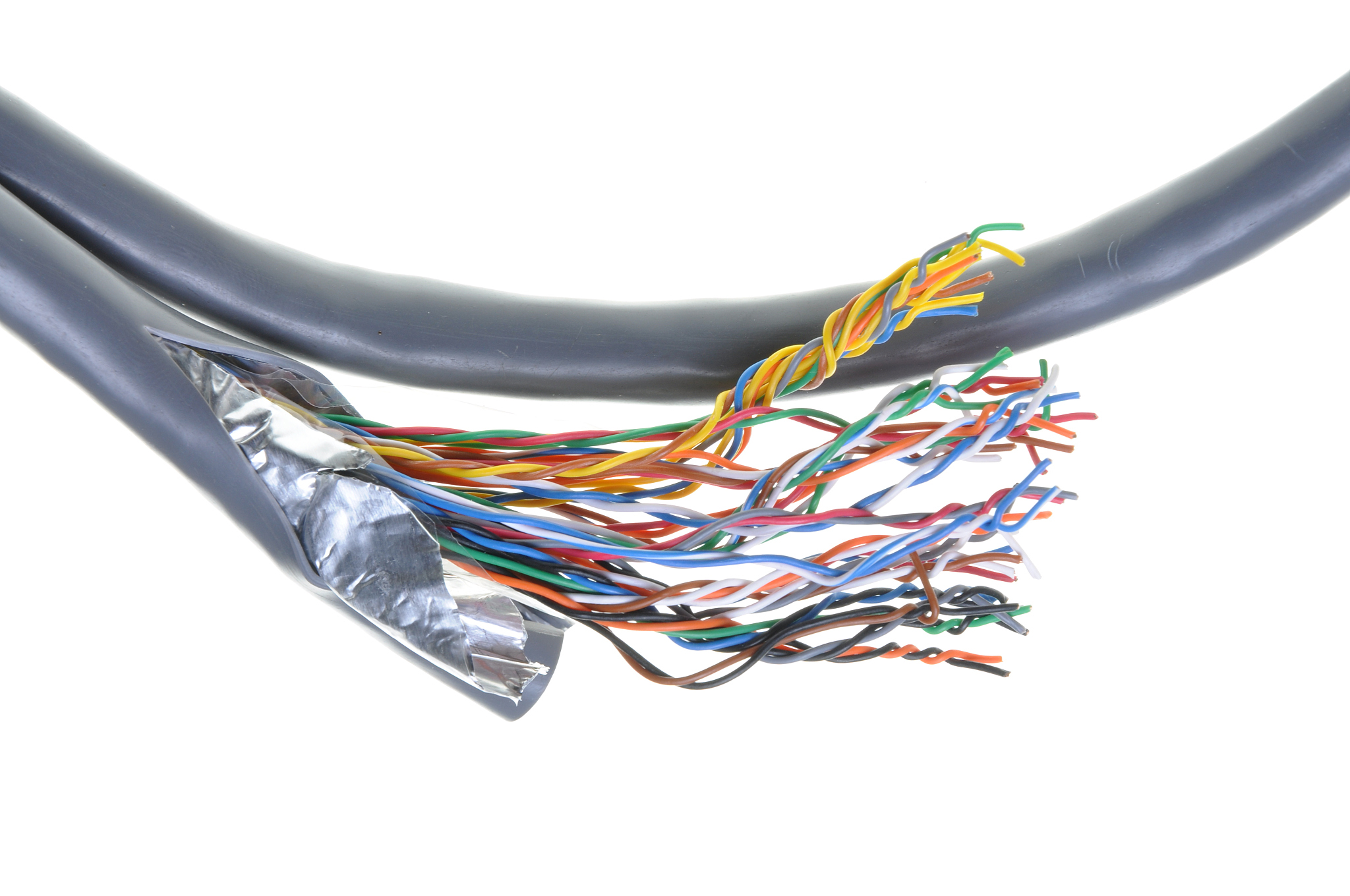 传输电信号的有线信道主要有