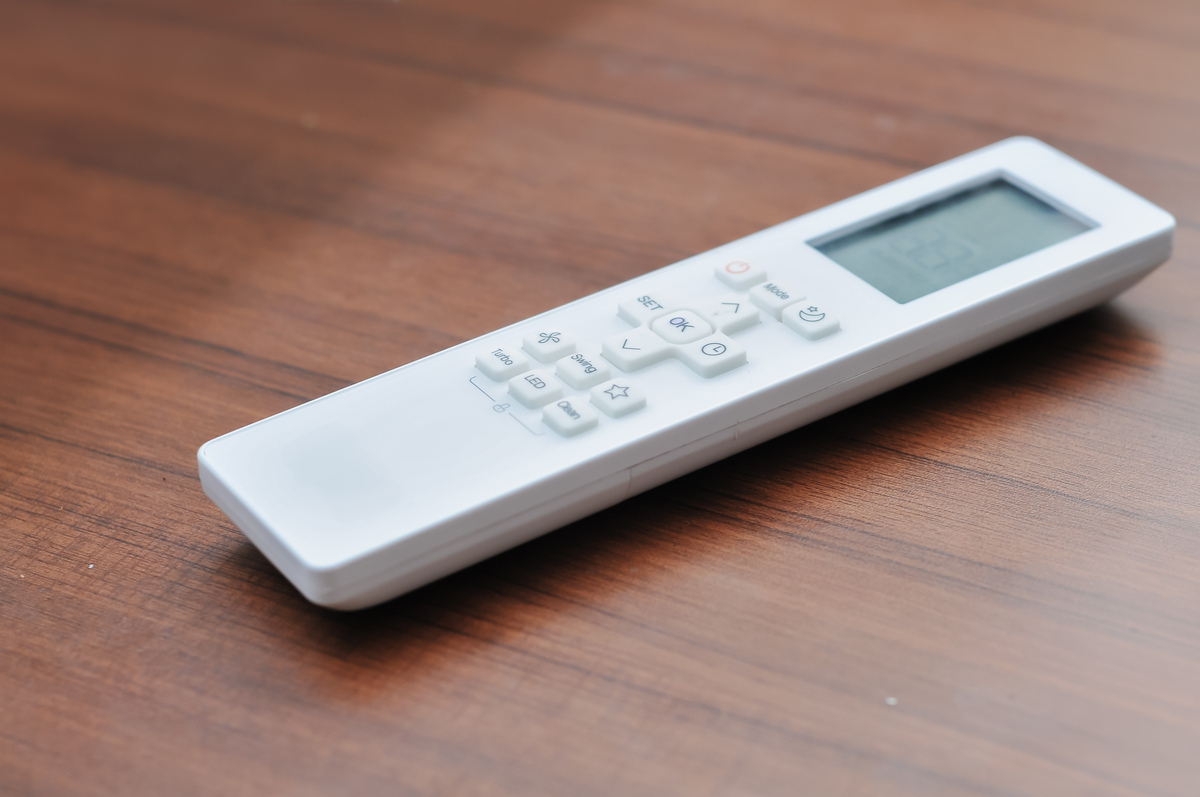 空调遥控器打不开空调 解决步骤帮我用200字详细描述