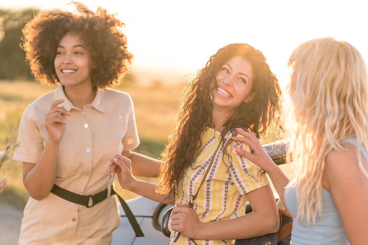 女同性恋性格特点：自信、坚决、共情、开放和探索性