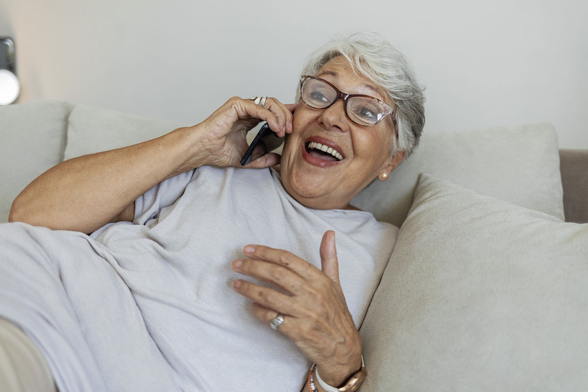 与久未联系的朋友聊天：技巧和建议