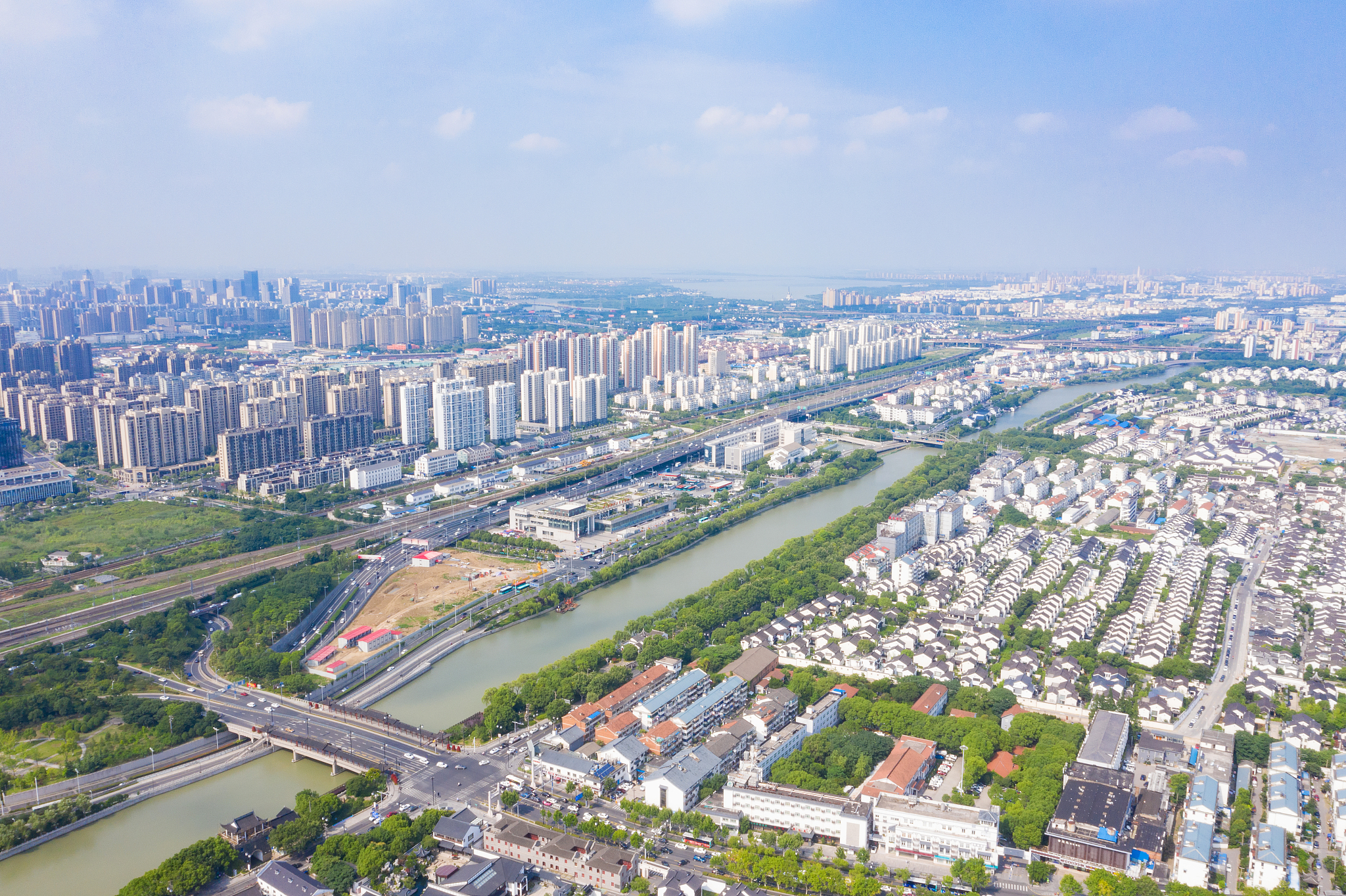 航拍现代城市风光