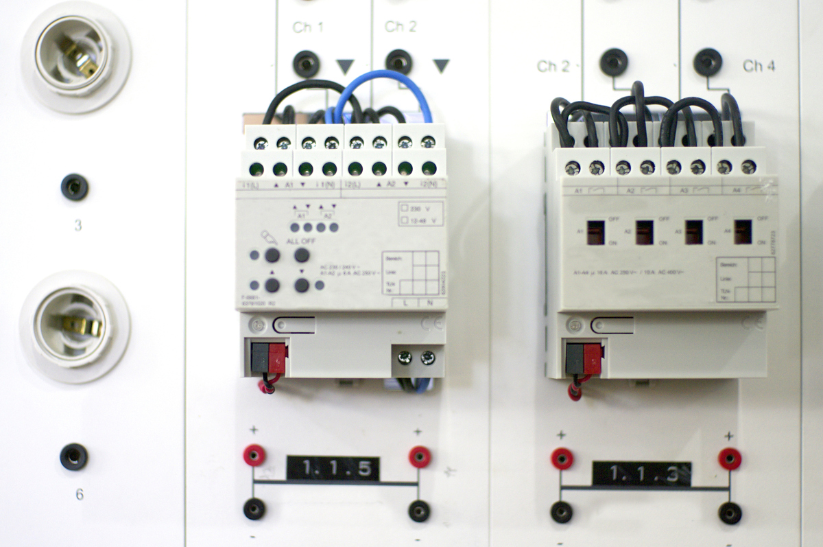 过流软压板投入