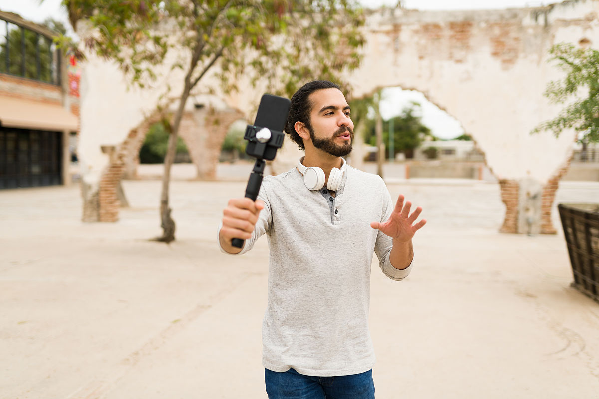 微笑，世界也会对你微笑 | 学生演讲稿