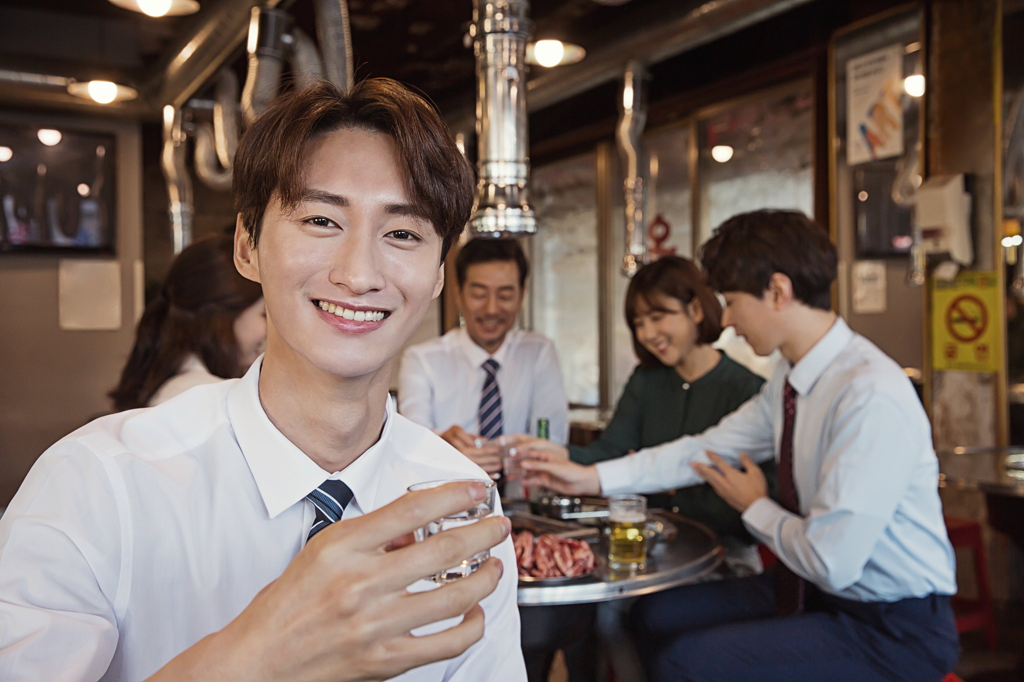 下午的活动几点结束