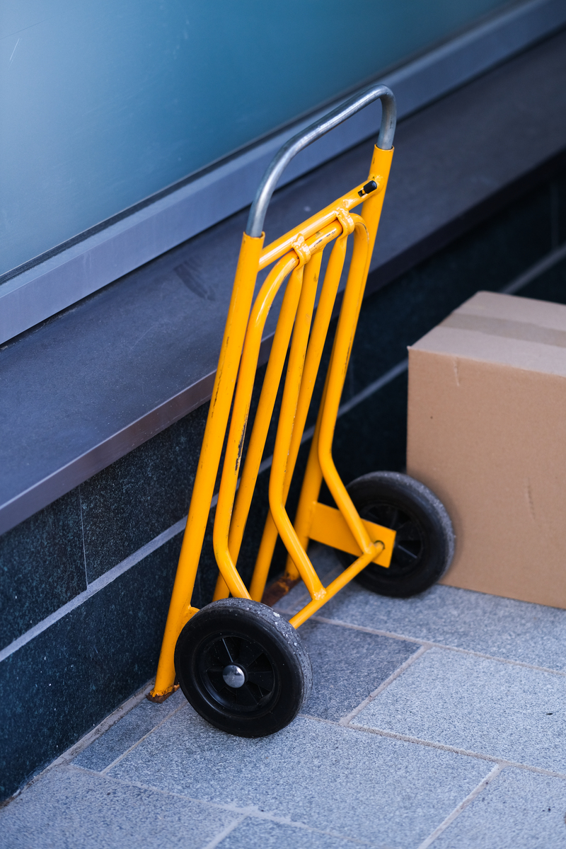 电动堆高车操作难易程度解析：新手入门指南