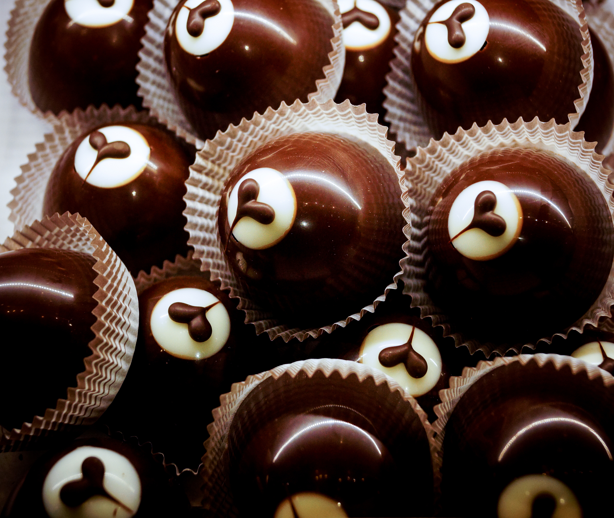 巧克力对健康的好处：改善心情、保护心脏、提高认知 | 适量食用更健康