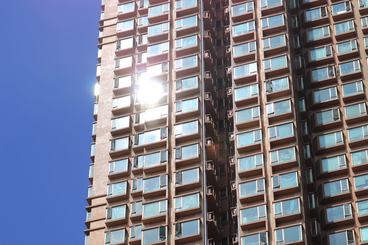 住在18层楼的第15层：优缺点分析