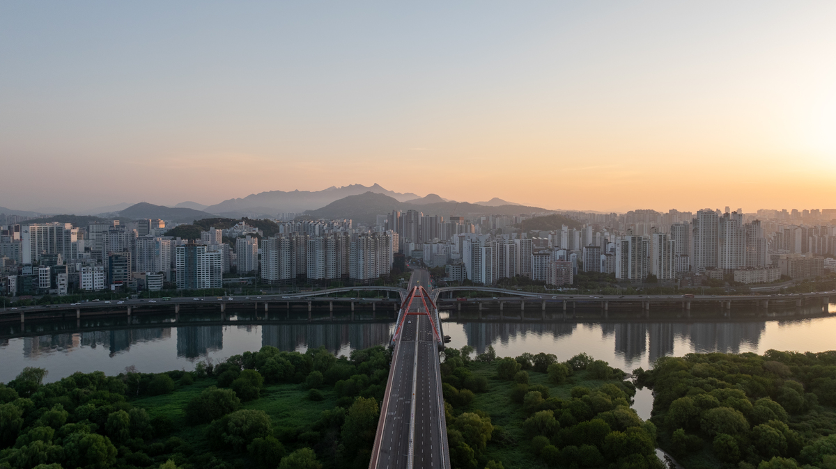 首尔汉江汝矣岛和西江大桥的日落航拍景观