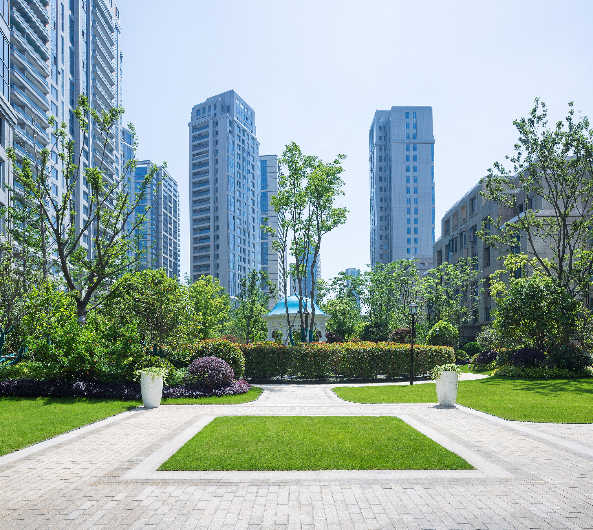 关于港务区绿地二期住宅小区混凝土道路施工过程中施工质量控制措施。