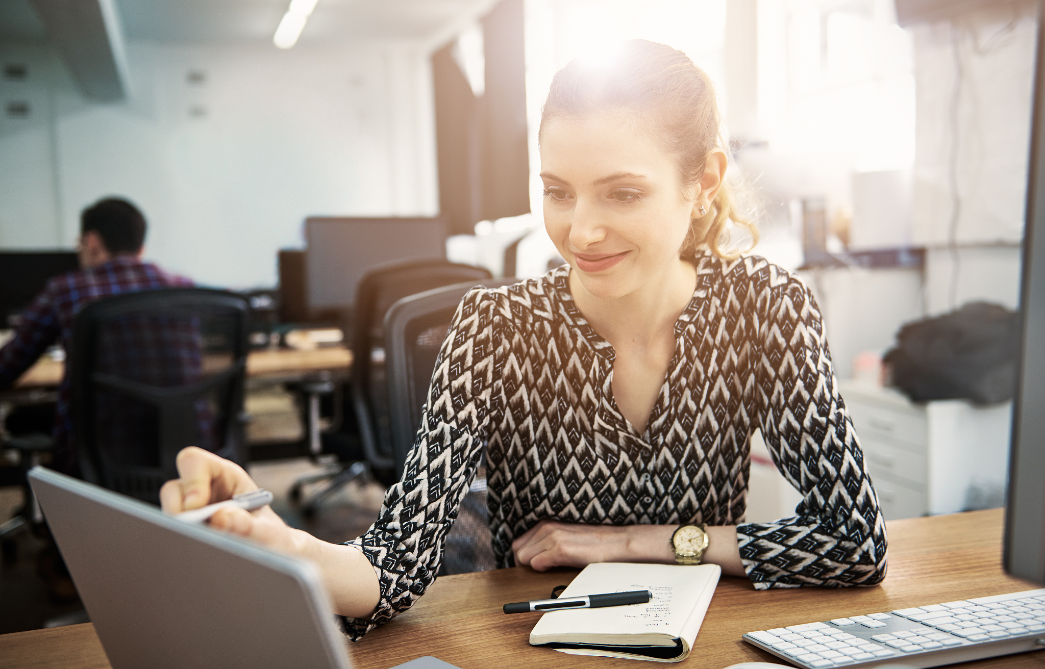写一段实习单位对实习生的意见