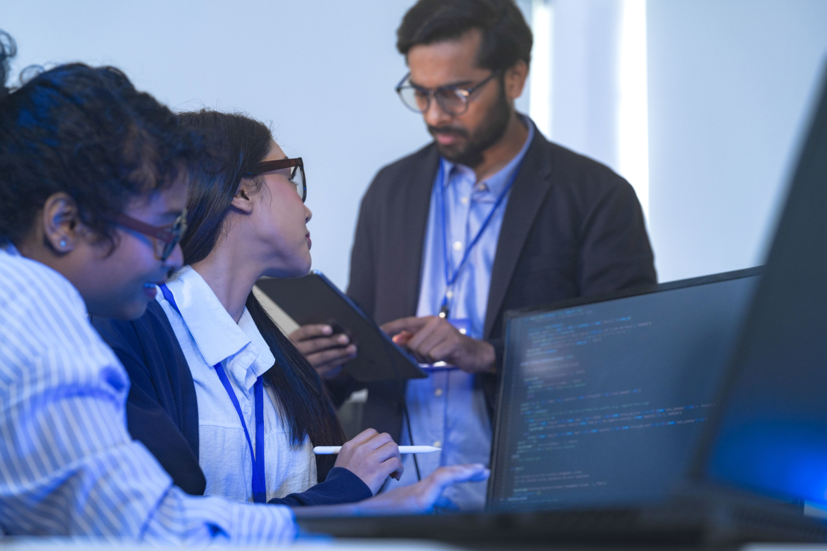 做一个3分钟的presentation： What is your ideal career in the future 算法工程师What impacts could artificial intelligence ChatGTP in particular have on your career To what extent could artificial intelligence be e
