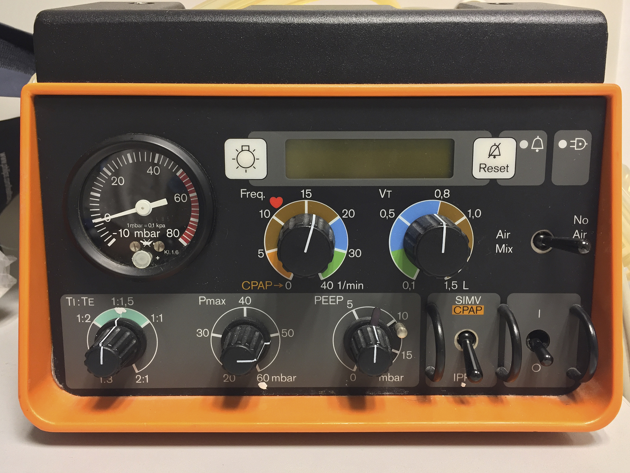 阿莫西林推荐剂量：成人和儿童用药指南