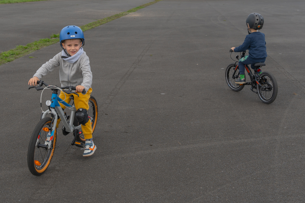 5 Reasons Why Kids' Bikes Need Training Wheels: Durable, Safe, & Easy to Use