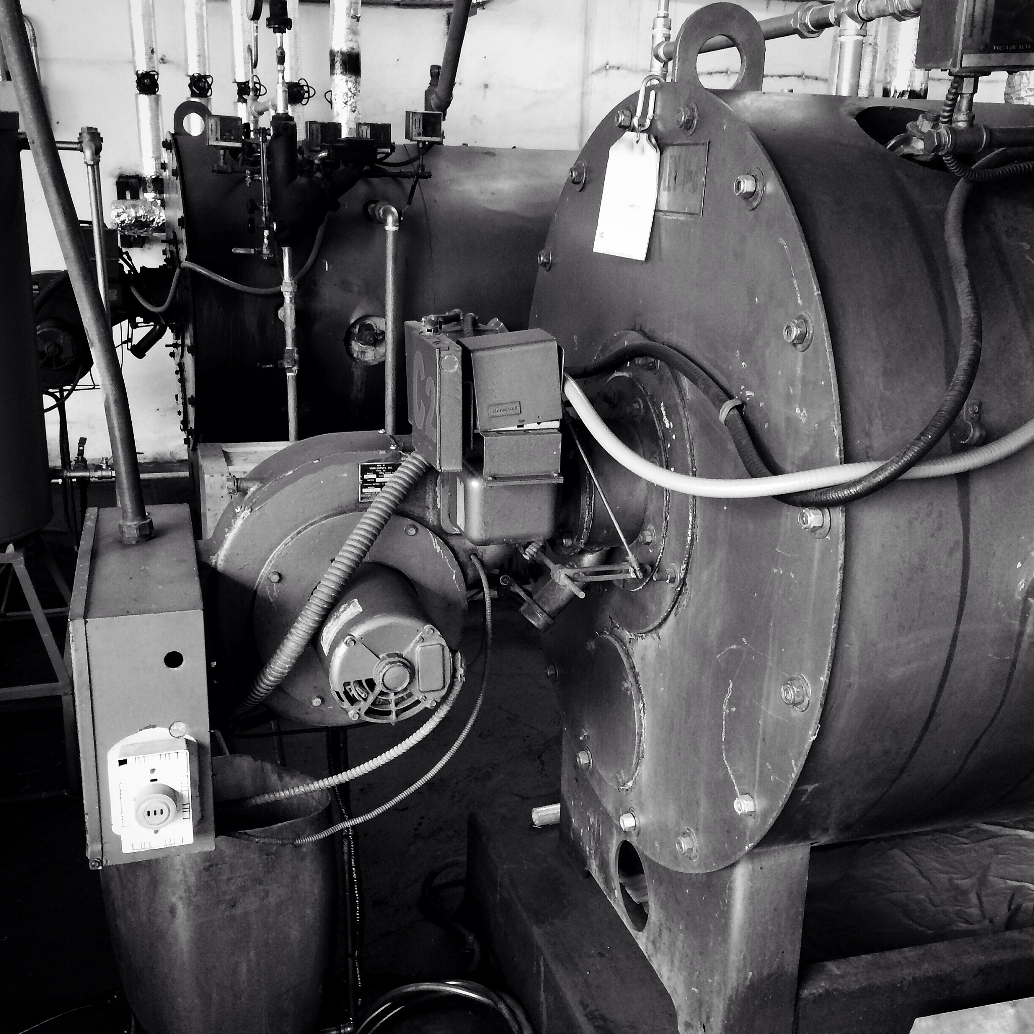 抽油机减速箱漏油原因解析：常见问题及解决方法