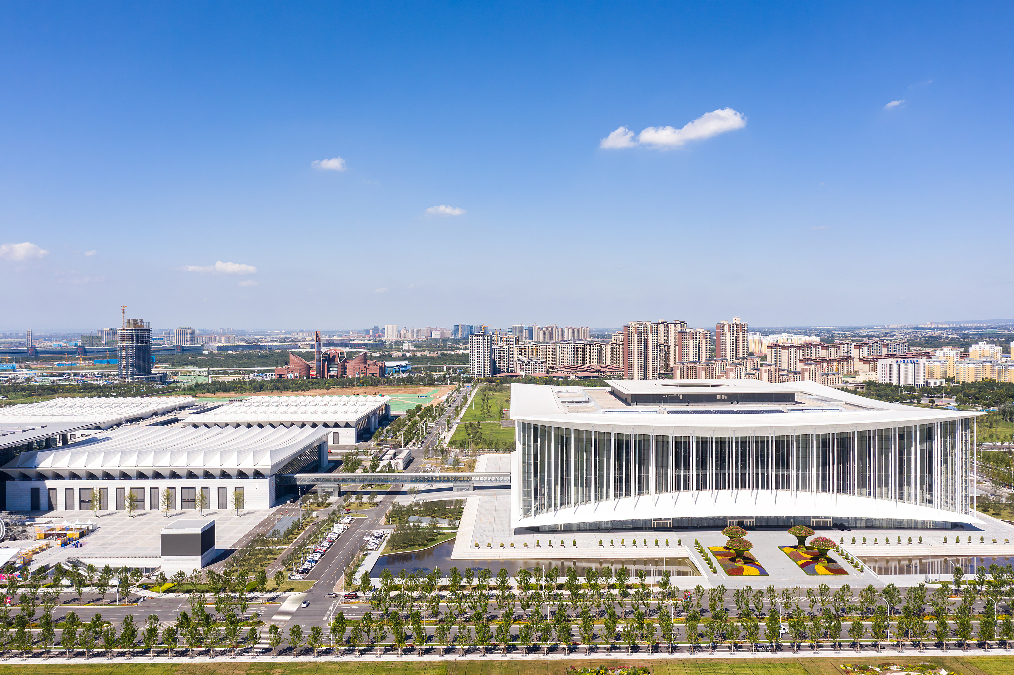 重庆市商务学校专业设置：探索你的职业方向