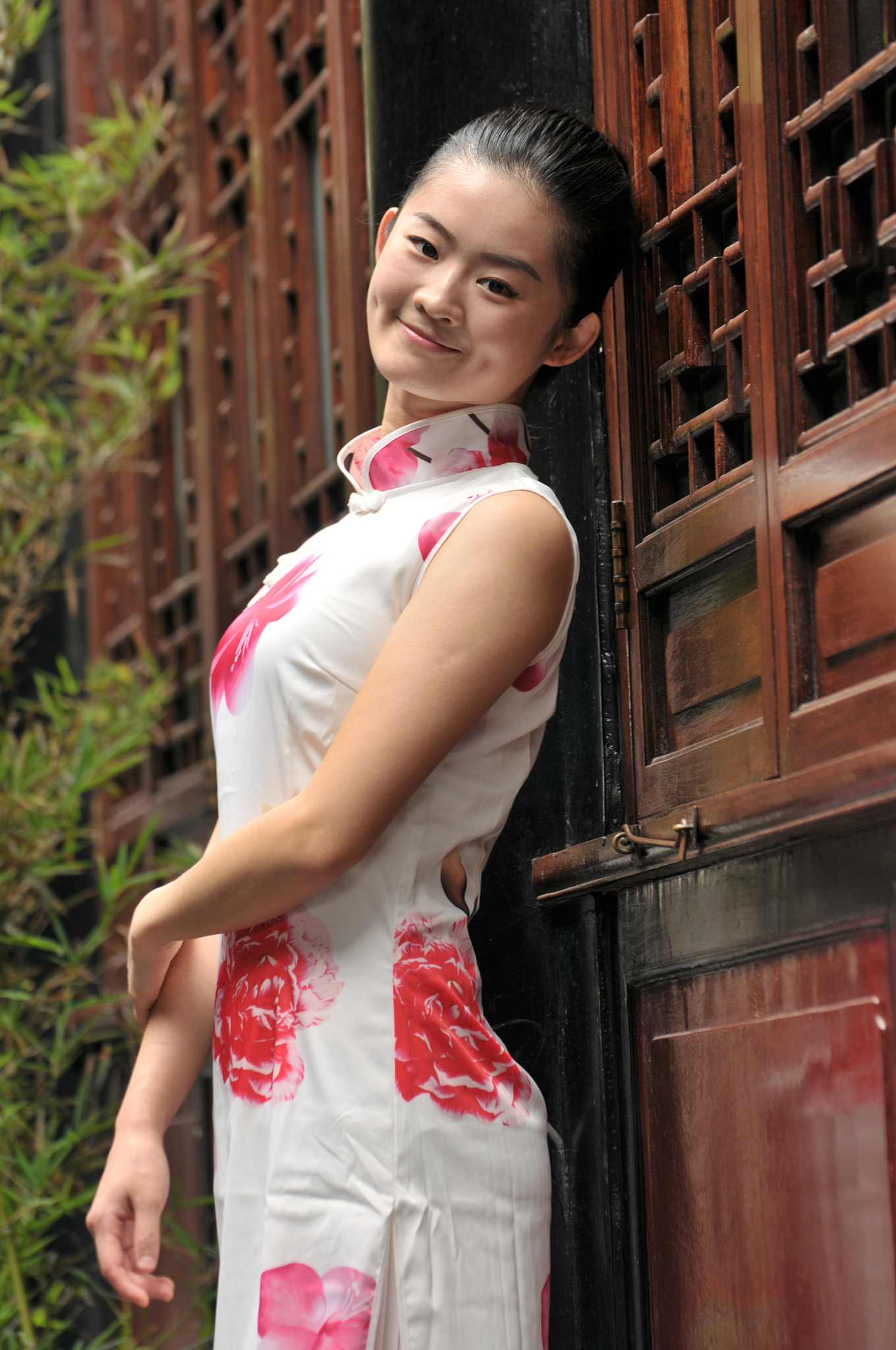 翻译下：一位美丽的中国女孩