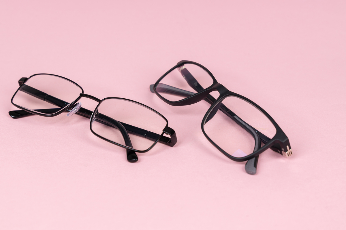 暴龙眼镜的眼镜架型号都有谁BT27517是不是暴龙的镜架