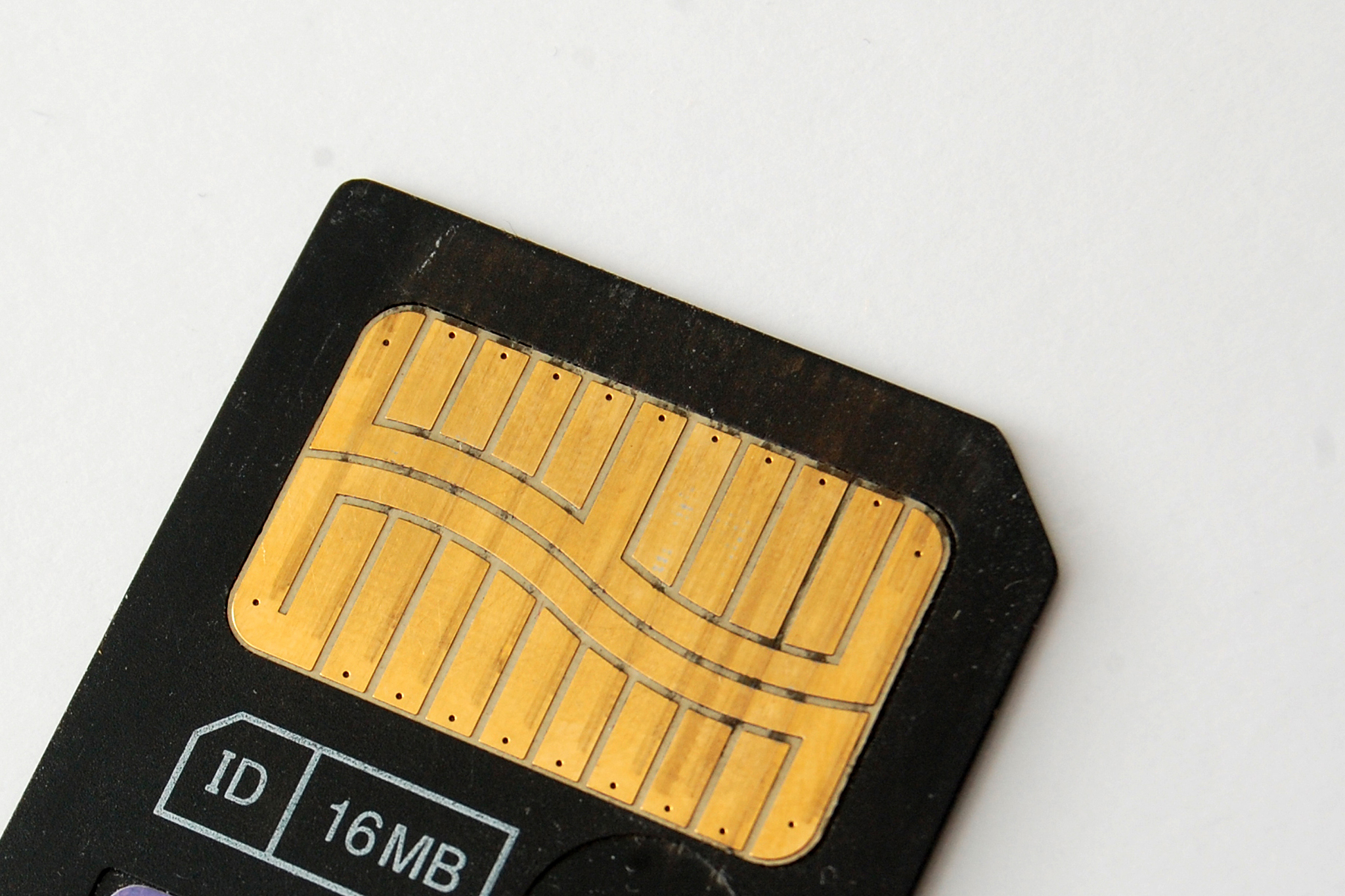 若一台配有4GB flash存储卡的数码相机可将拍摄的照片4倍压缩后存储则该相机最多可以存储65536色、 1024×1024的彩色相片的张数大约是