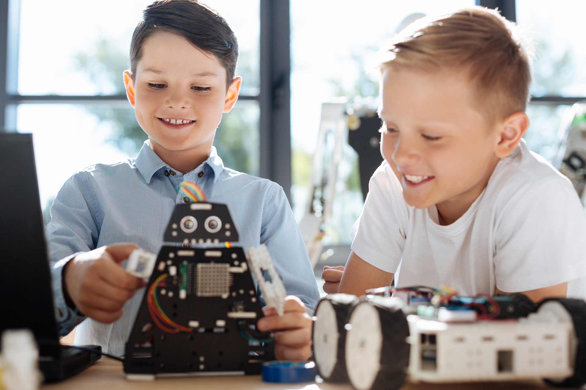 初三男孩毕业后学什么专业好？如何选择适合自己的专业