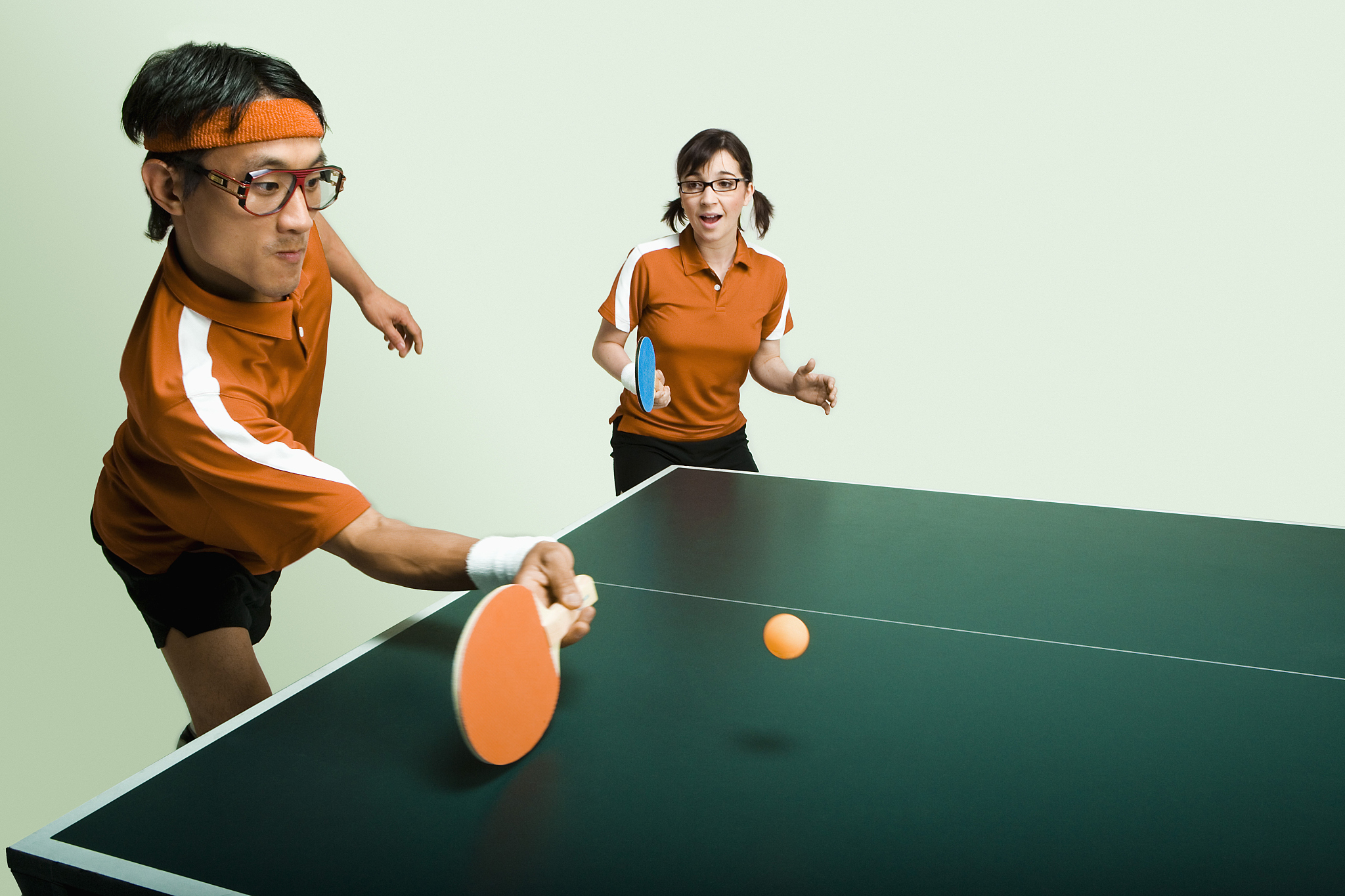 新手与老手互撕？不存在的！看年轻女性乒乓达人如何大放异彩！