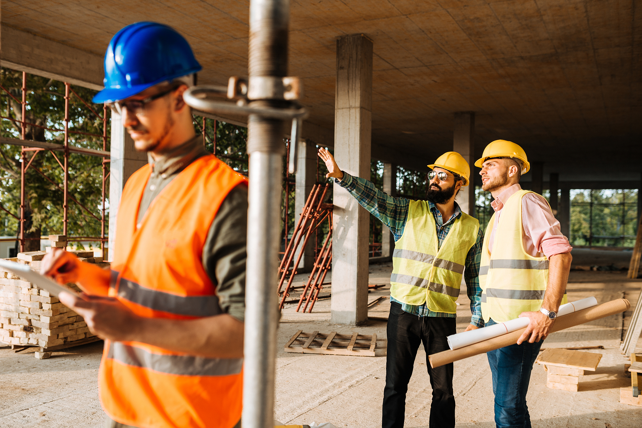 一建与工程师评审：保障建筑工程质量的关键环节