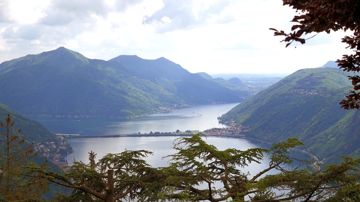 以不是只有远方的才叫风景为题写一篇1200字文章重新编写标题