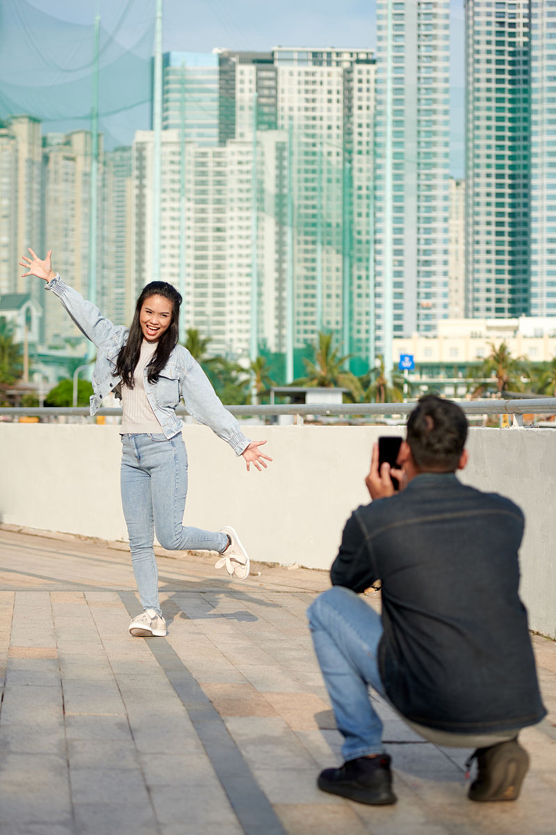 拍照技巧指南：如何拍出惊艳照片