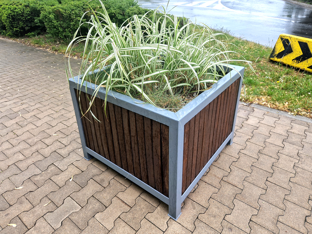 历城区向尚园艺厂 - 专业园艺制品、木制品、金属制品和花箱生产商