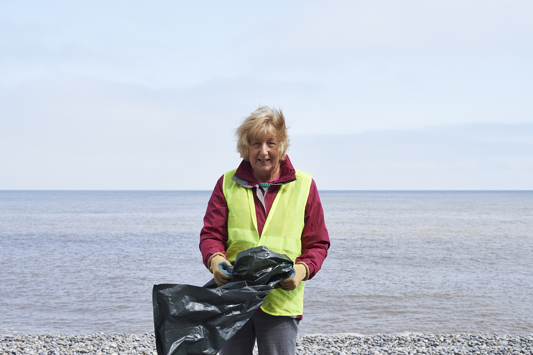 无私奉献不负青春文章