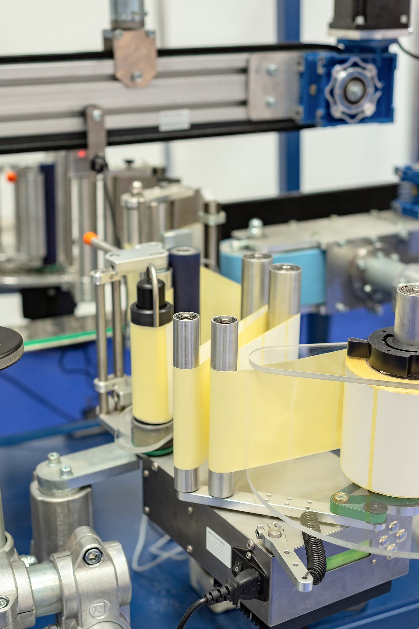 常温下贴标机用什么材料的调整丝杆