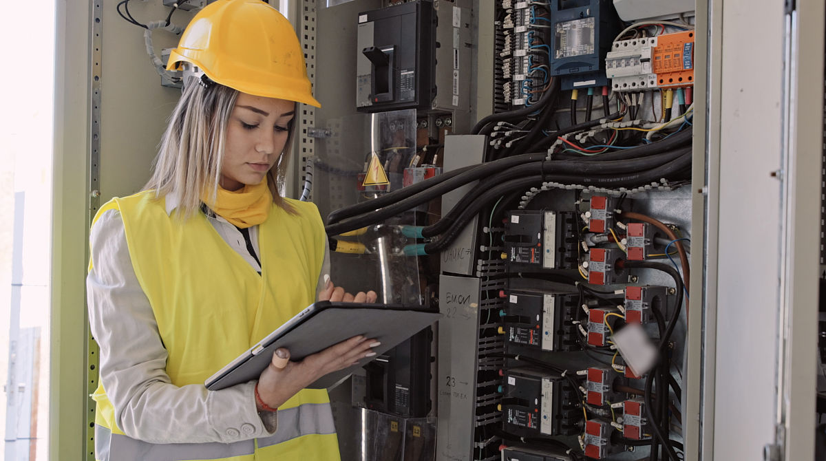 平南县中等职业技术学校农村电气技术专业就业前途大不大