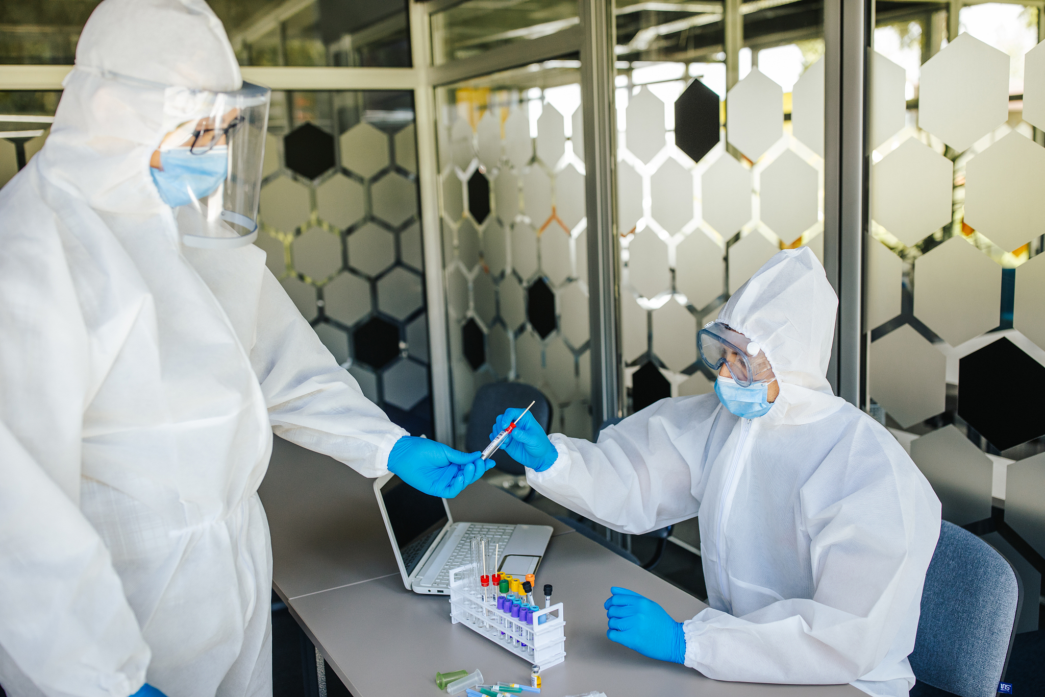 生物安全：保护人类和环境免受生物威胁