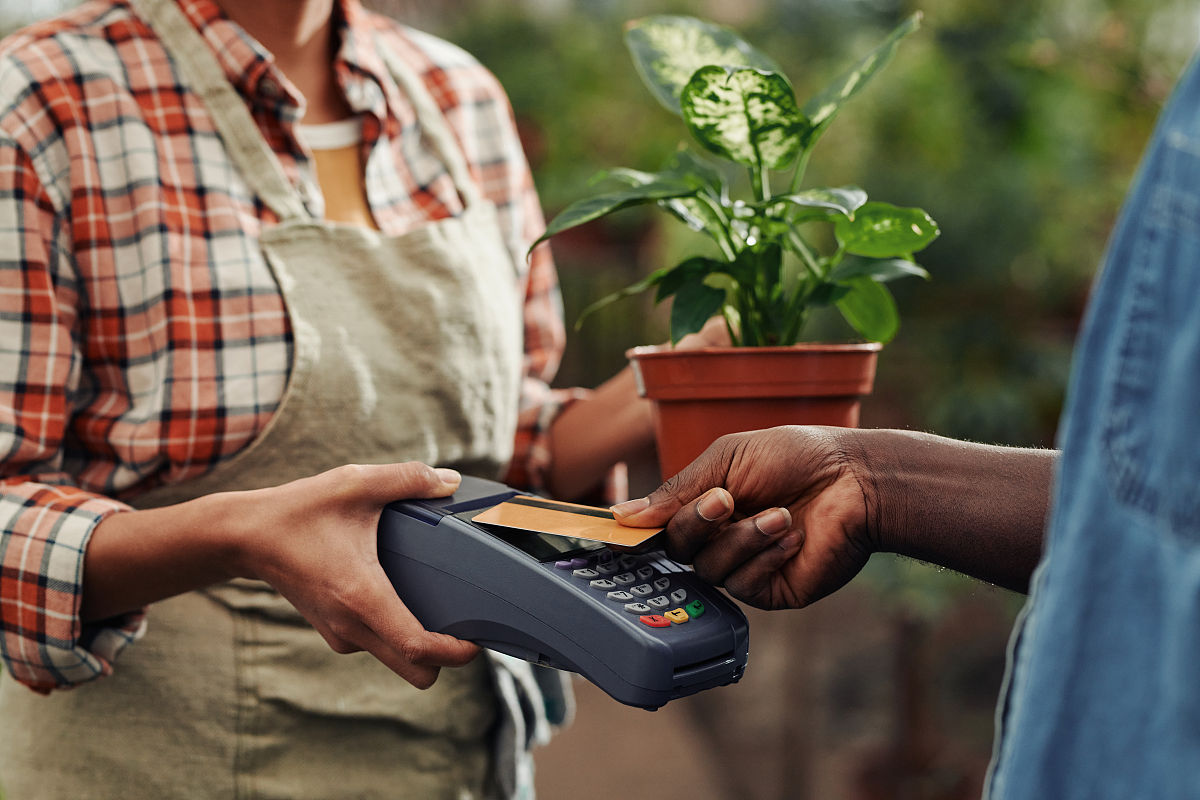 银行卡等待付款多久消失