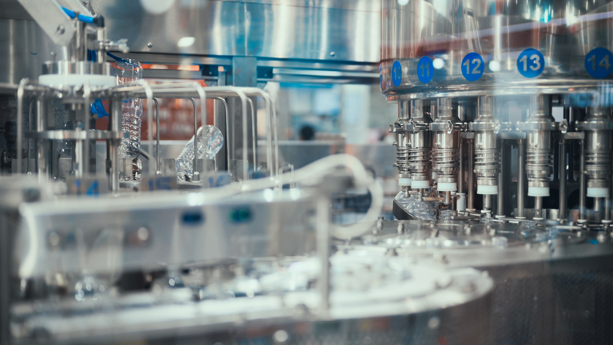 大学生作业 1500字人工智能现状分析 人工智能 + 化工行业 + 水处理药剂生产 未来展望