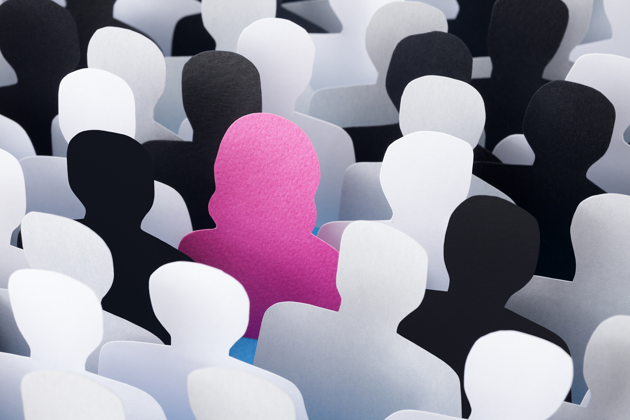 现实生活中存在一种偏见是女性不擅长科学和技术分析这一偏见产生的原因