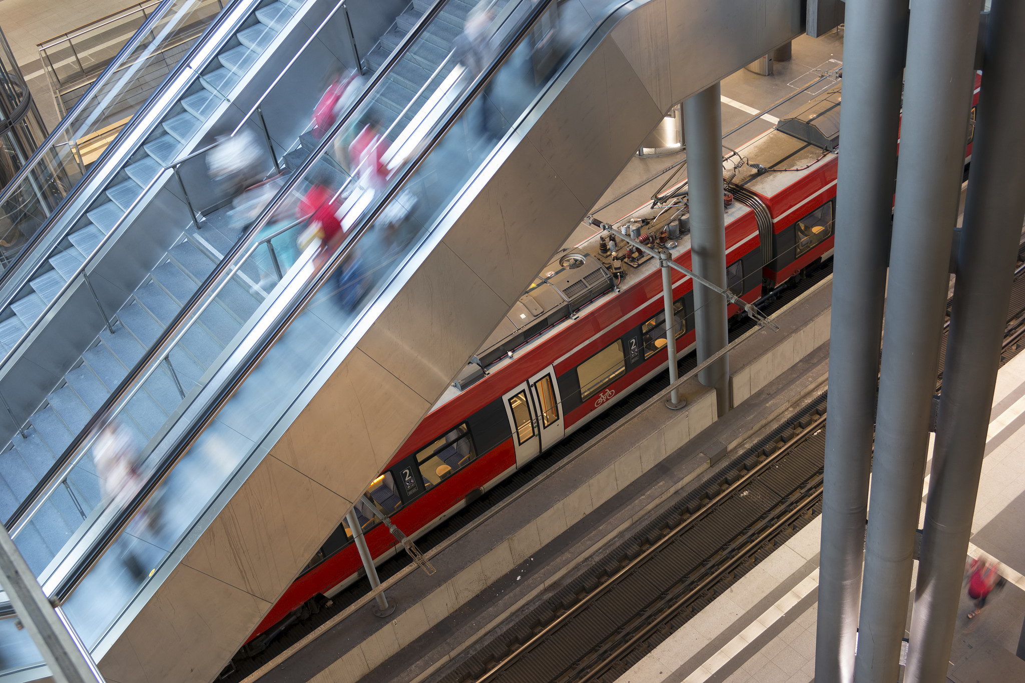 融合多元数据的澳门轻轨客流分析及建模研究