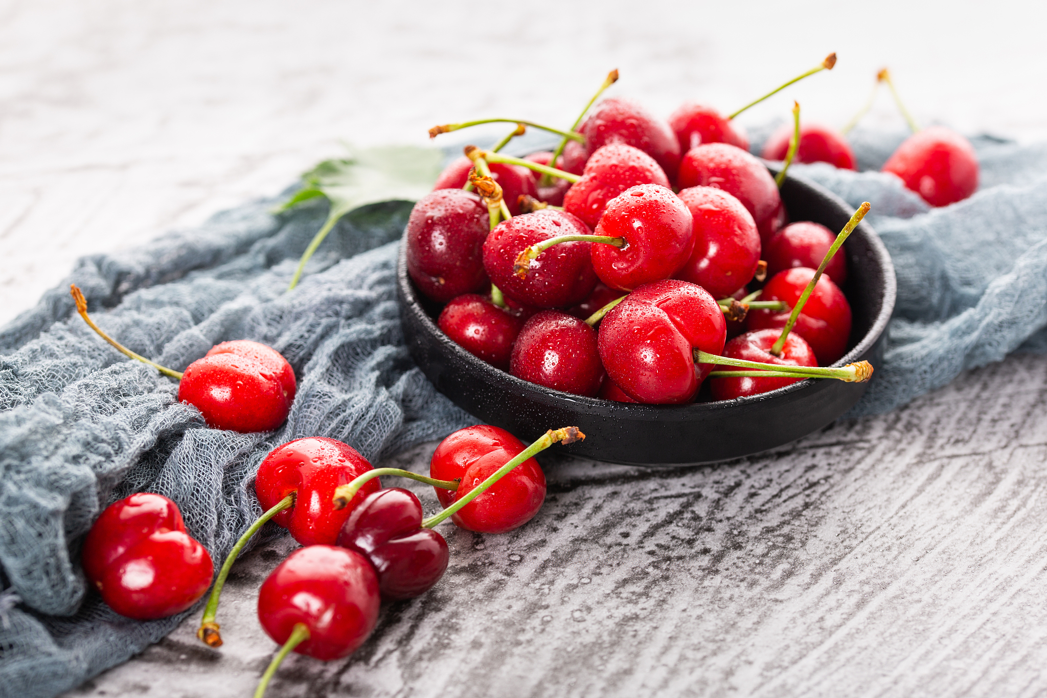 红色多汁水果有哪些？