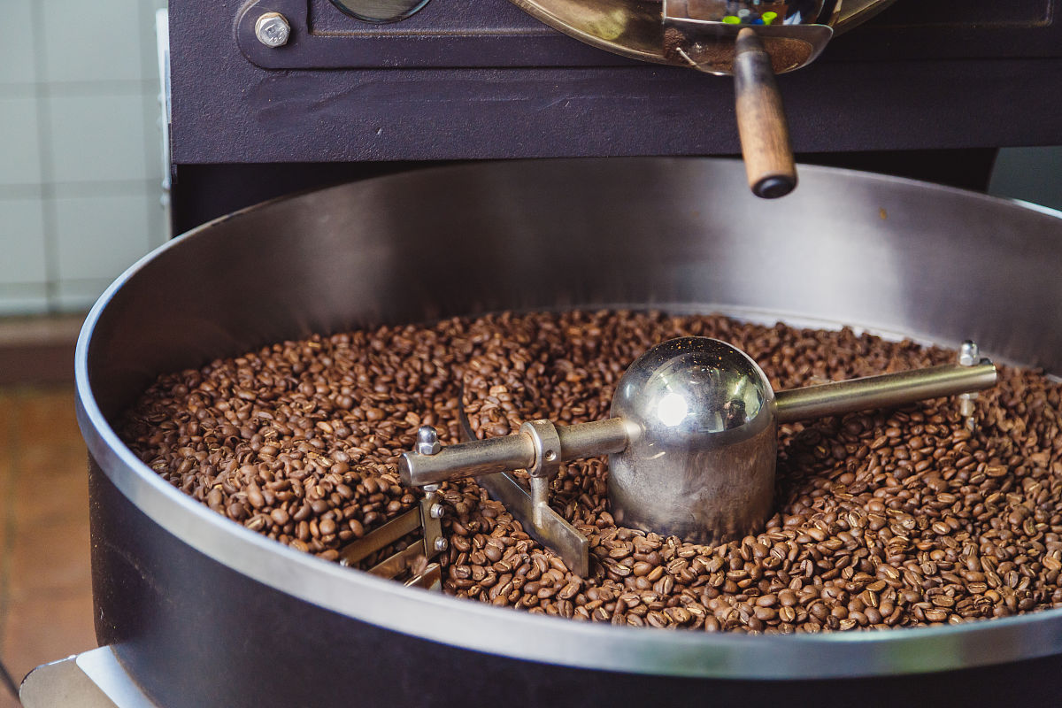 给我详细的讲解一下速溶咖啡的生产过程