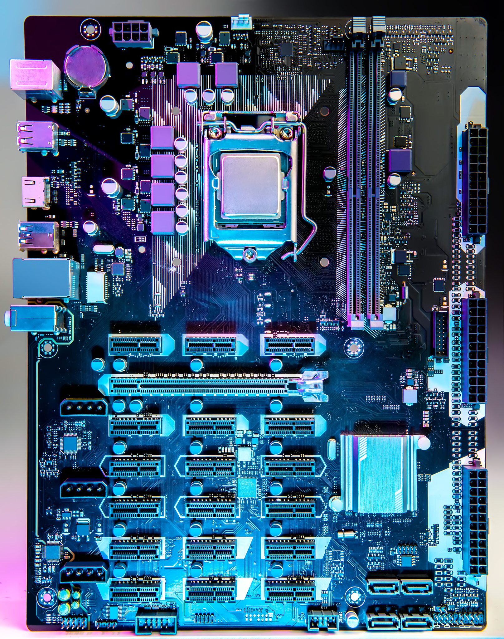 E-ATX 主板尺寸：长度和兼容性指南